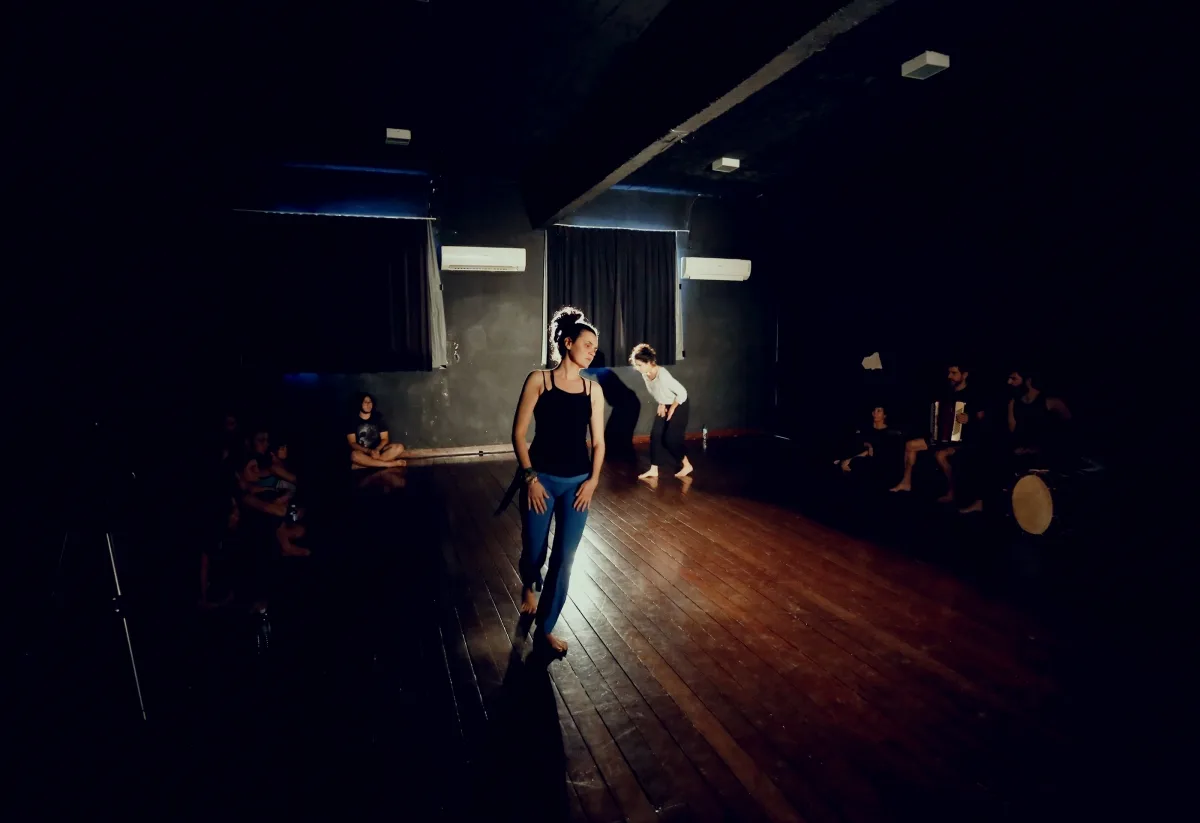 Porto Iracema das Artes divulga lista de pessoas selecionadas para o percurso de Teatro do aBarca em Iguatu